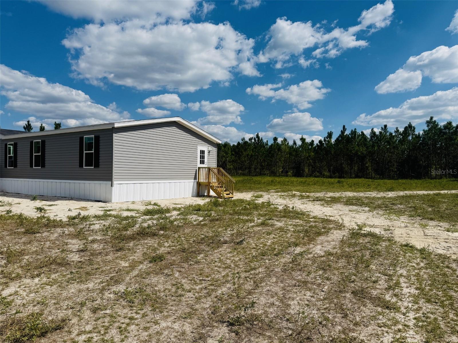 7670 207TH ROAD