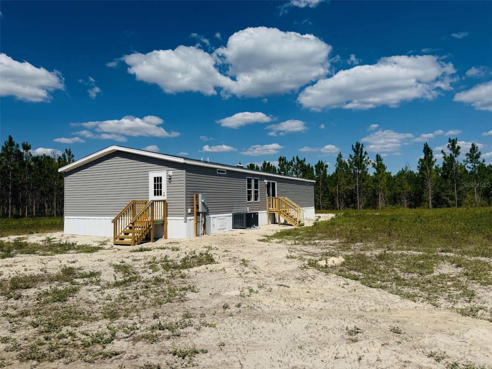 7670 207TH ROAD