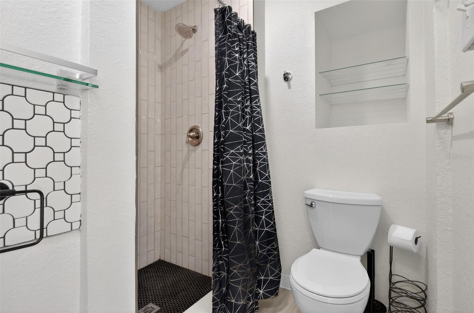 MIDWEST SUB CORR - Residential Lease