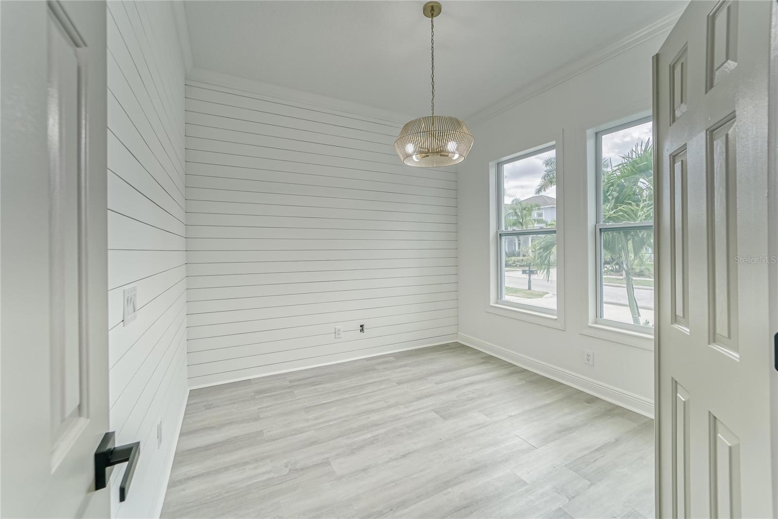 MIRABAY PH 3B-2 - Residential