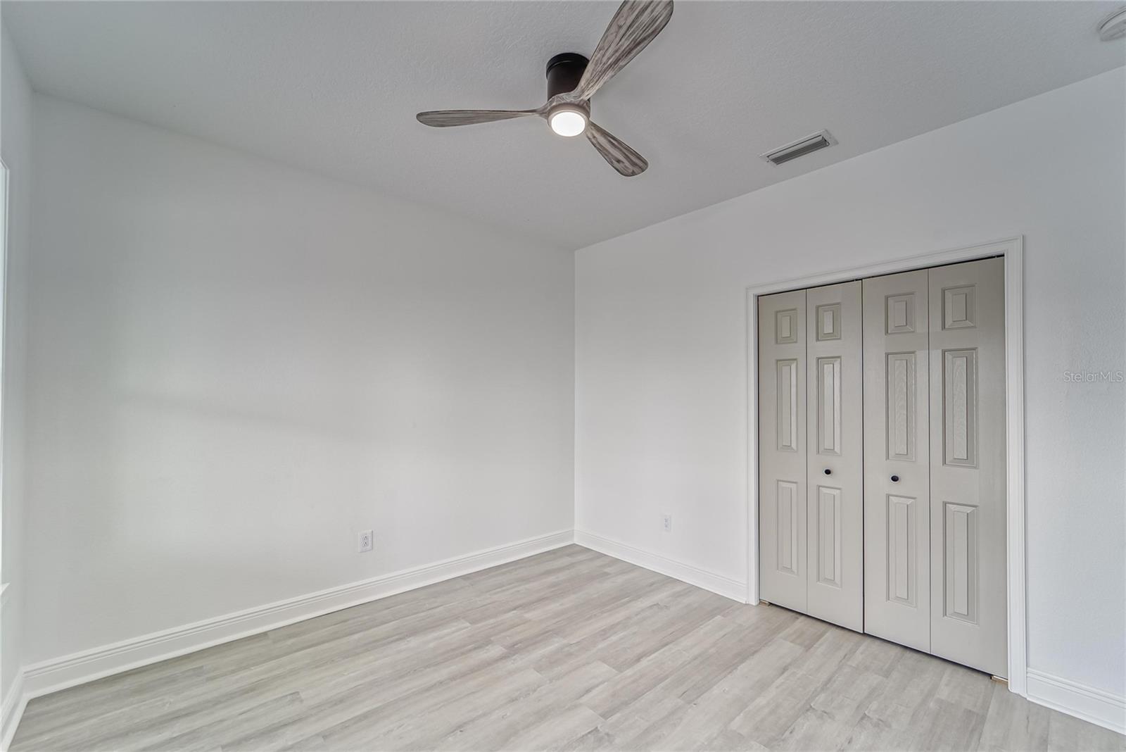 MIRABAY PH 3B-2 - Residential