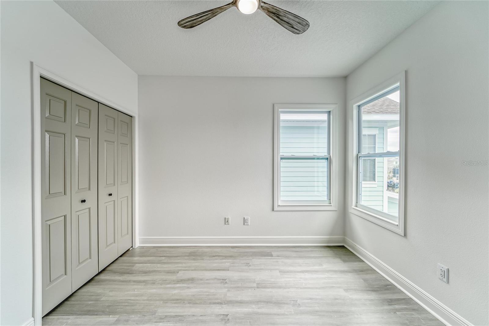 MIRABAY PH 3B-2 - Residential