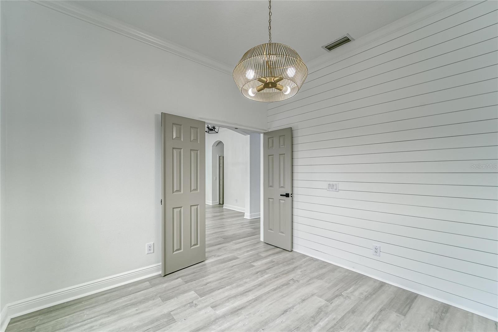 MIRABAY PH 3B-2 - Residential