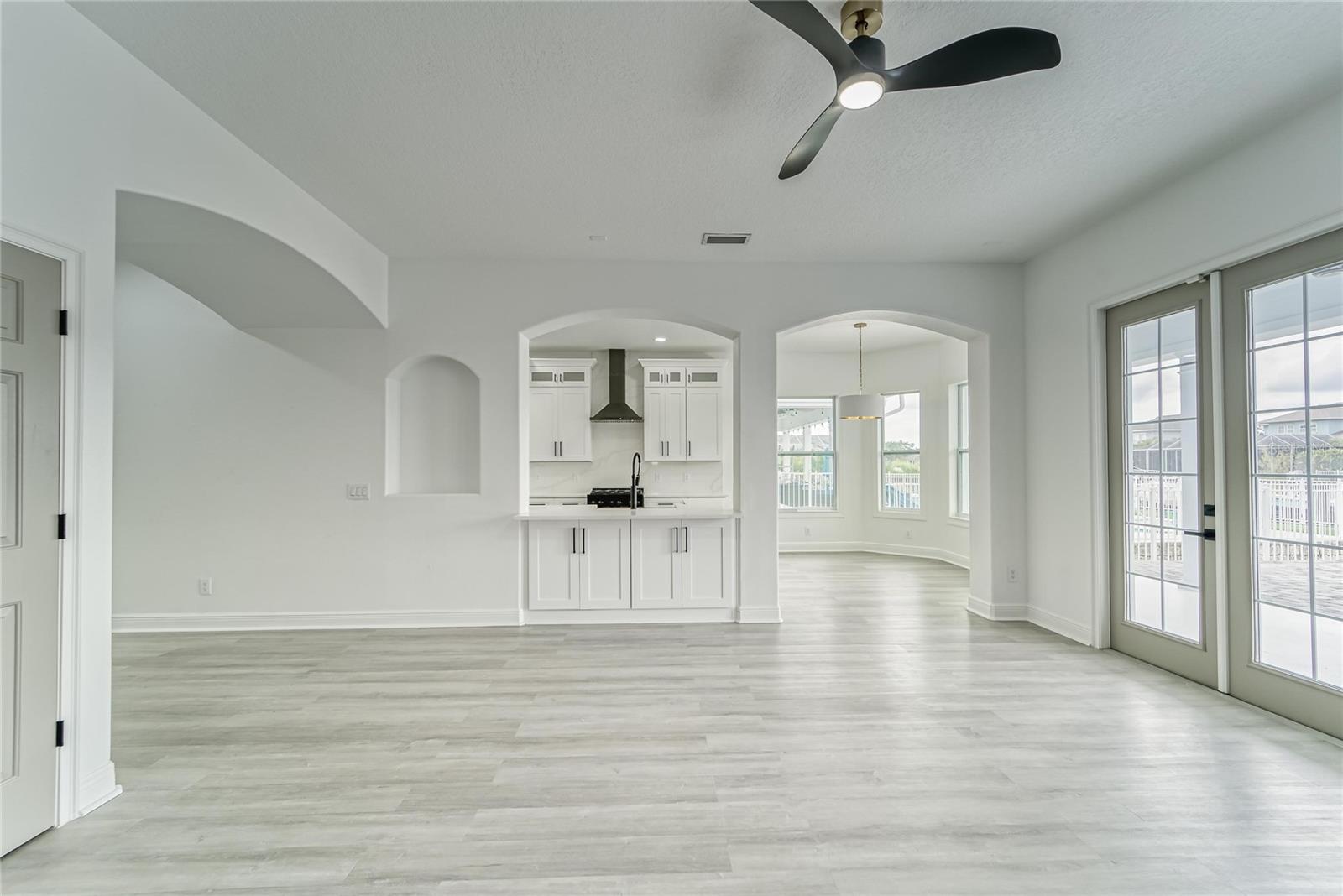 MIRABAY PH 3B-2 - Residential