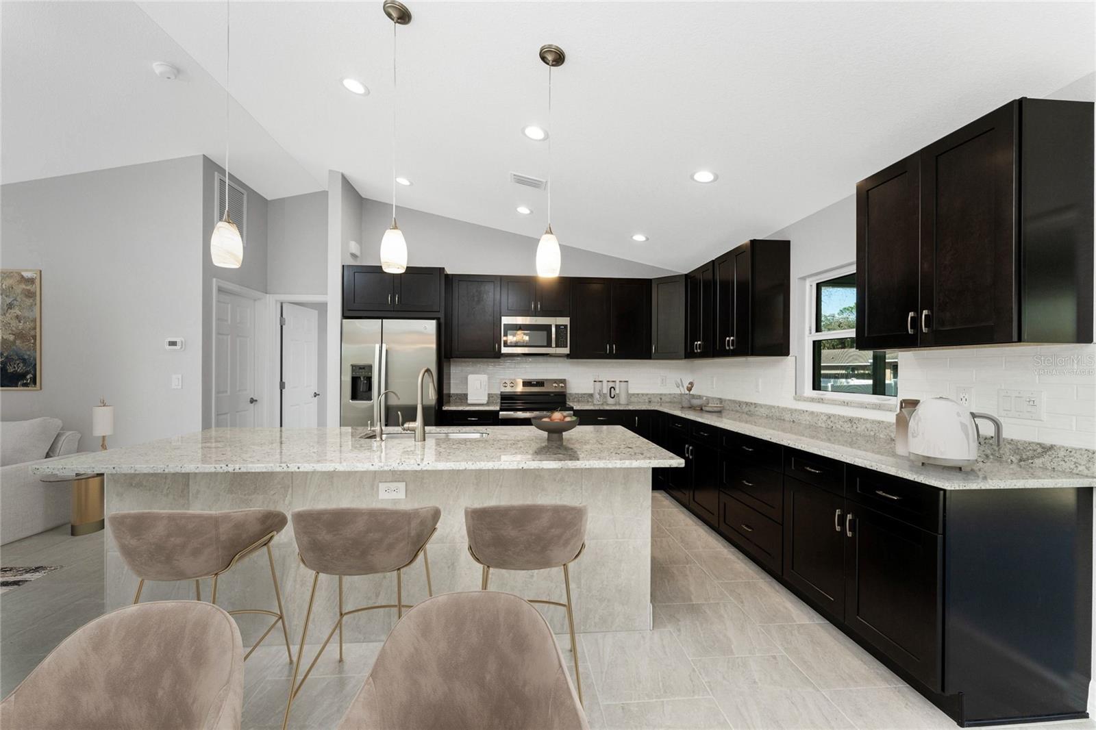 1565 - PORT CHARLOTTE SUB 21 - Residential