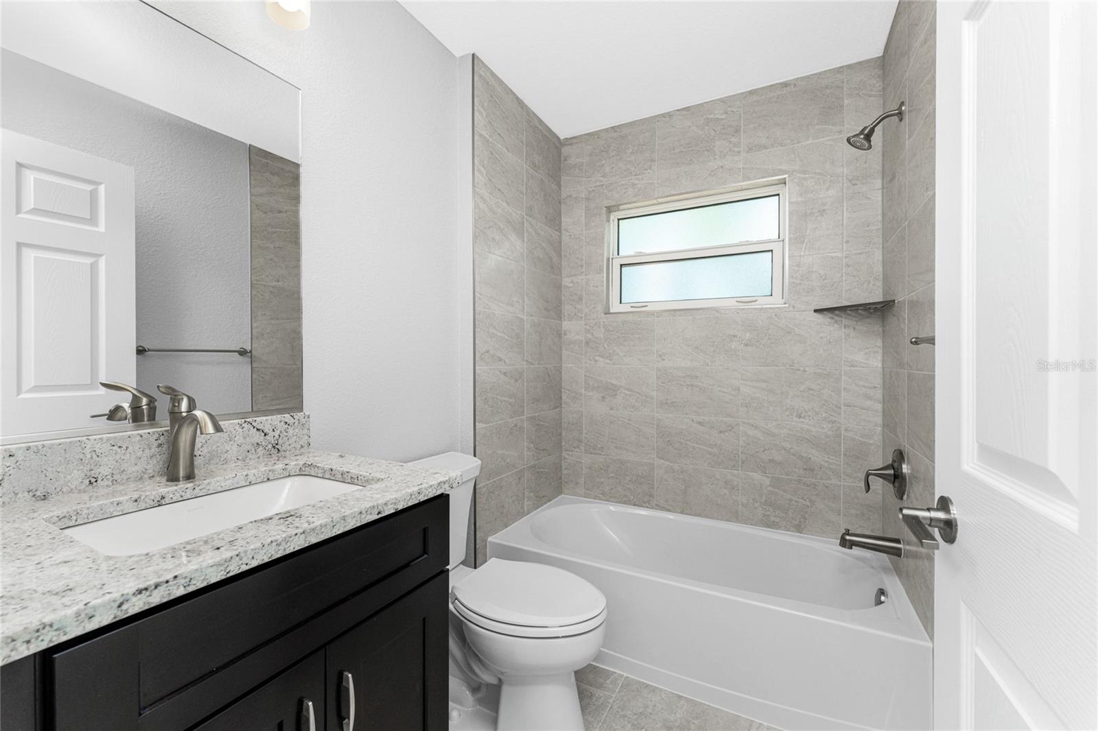 1565 - PORT CHARLOTTE SUB 21 - Residential