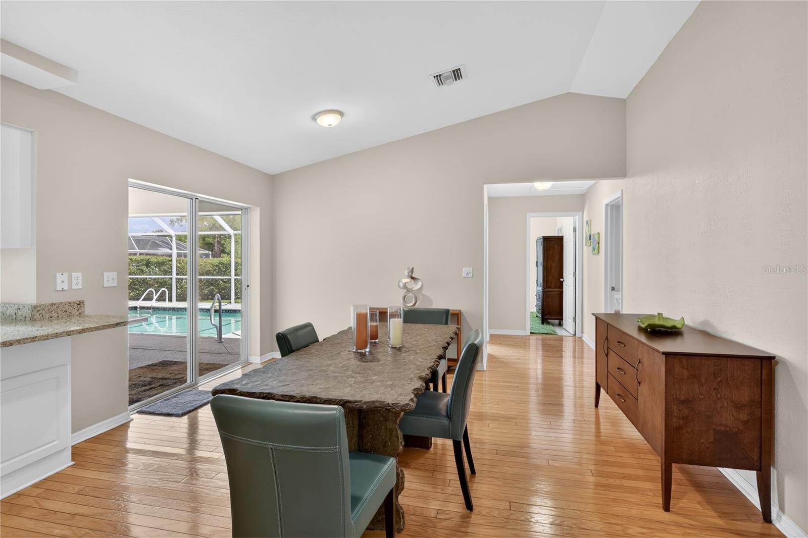 OAKMONT - Residential