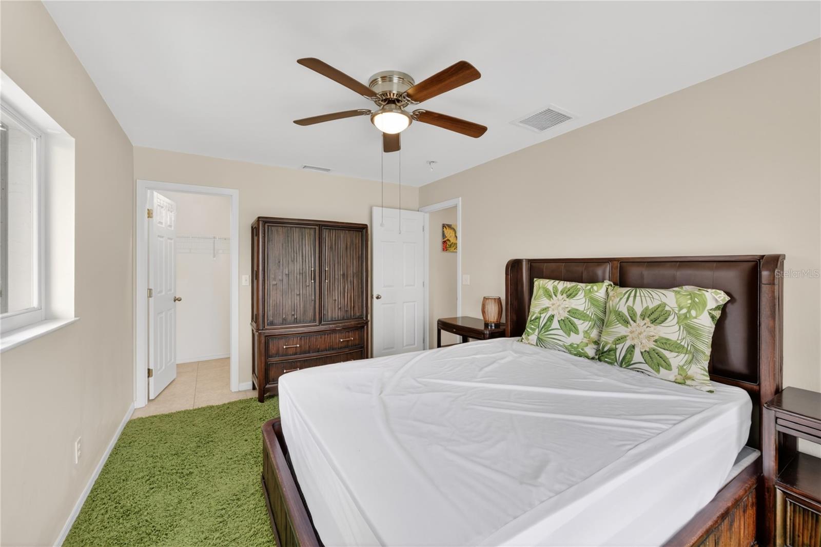 OAKMONT - Residential