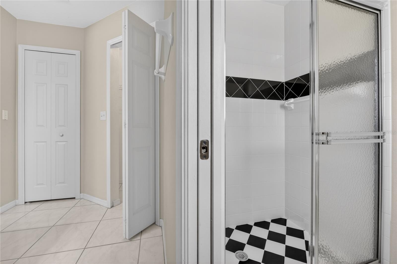 OAKMONT - Residential