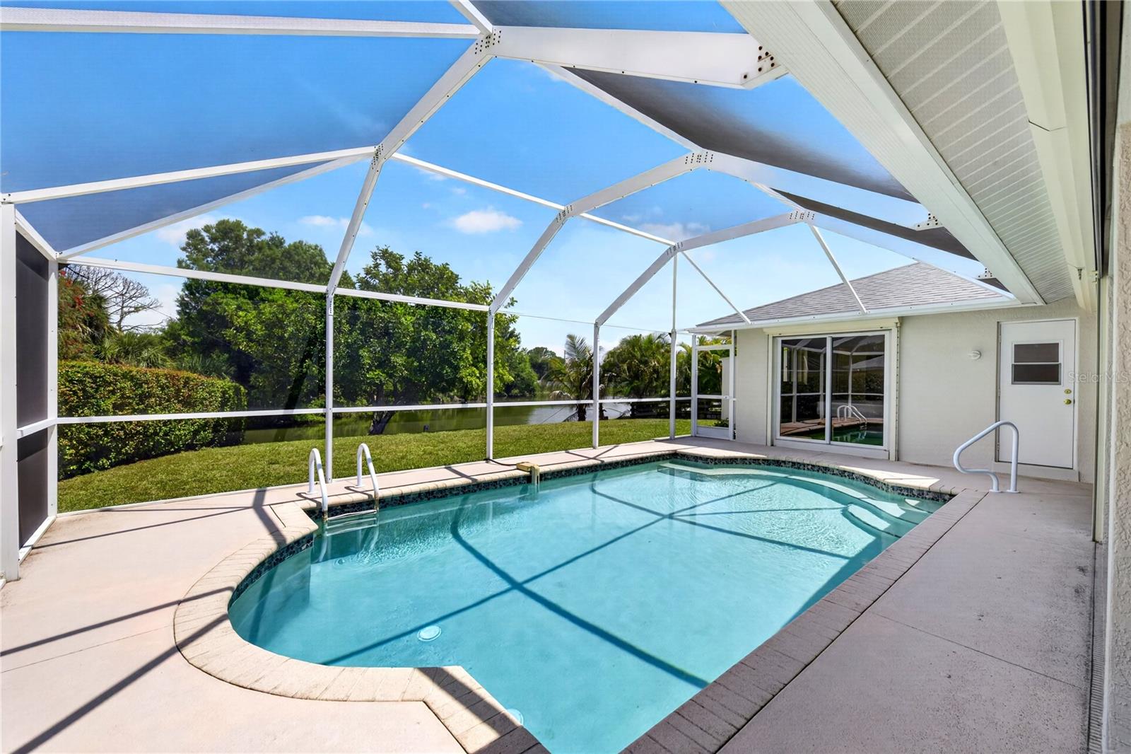 OAKMONT - Residential