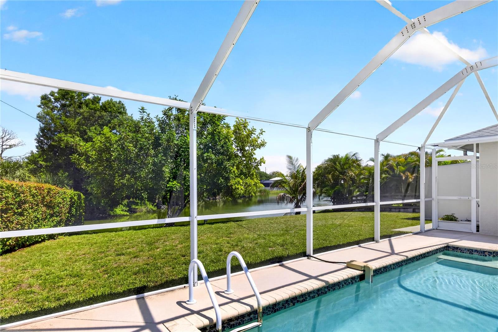 OAKMONT - Residential
