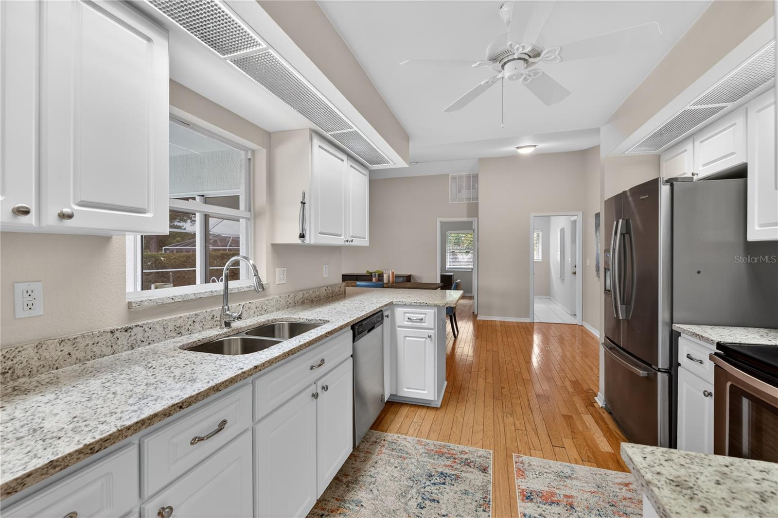 OAKMONT - Residential