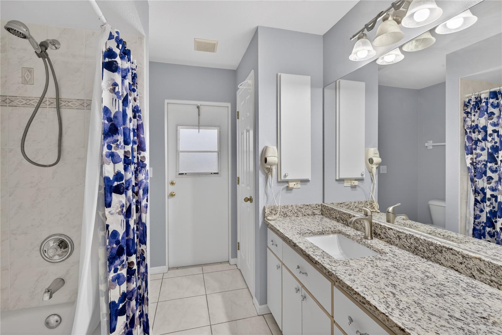 OAKMONT - Residential