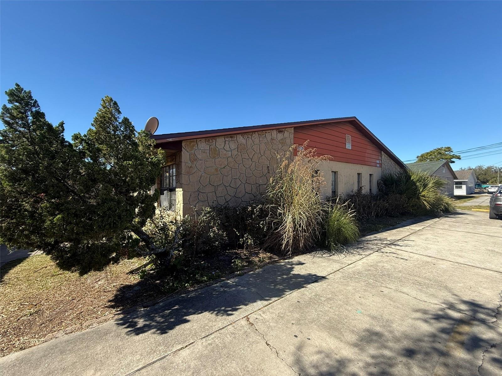 WINTER LAKE MANOR - Residential Income