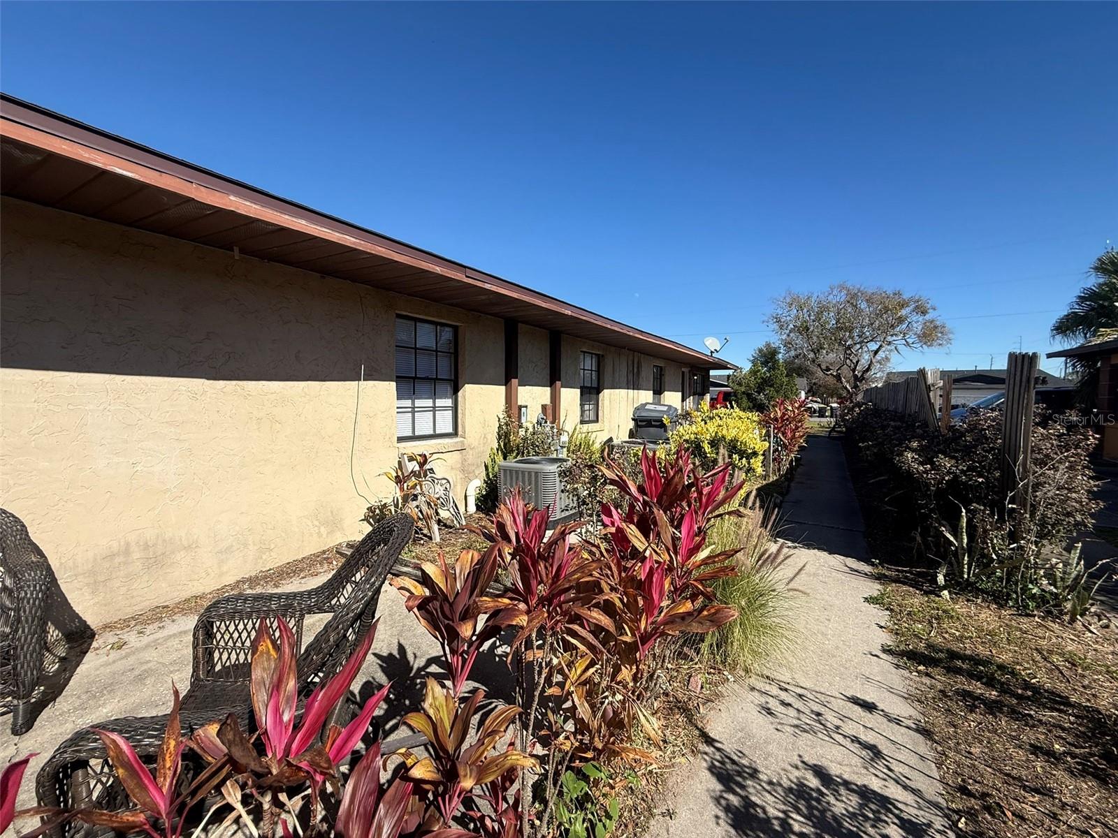 WINTER LAKE MANOR - Residential Income