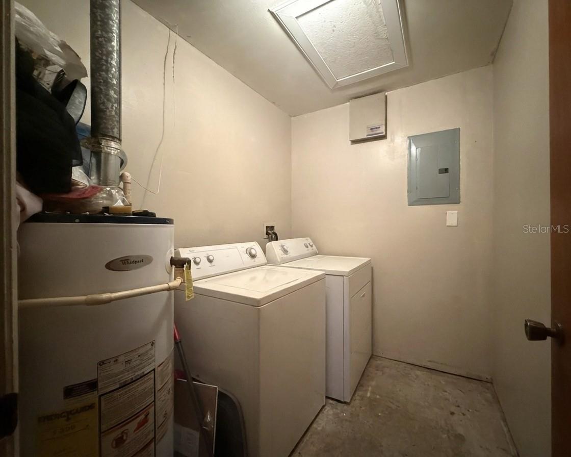 WINTER LAKE MANOR - Residential Income