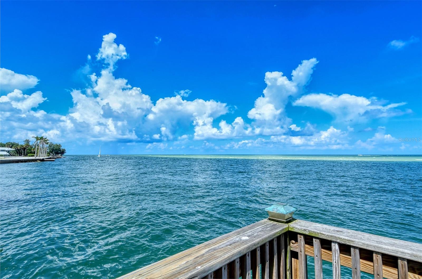 SIESTA TOWERS - Residential Lease