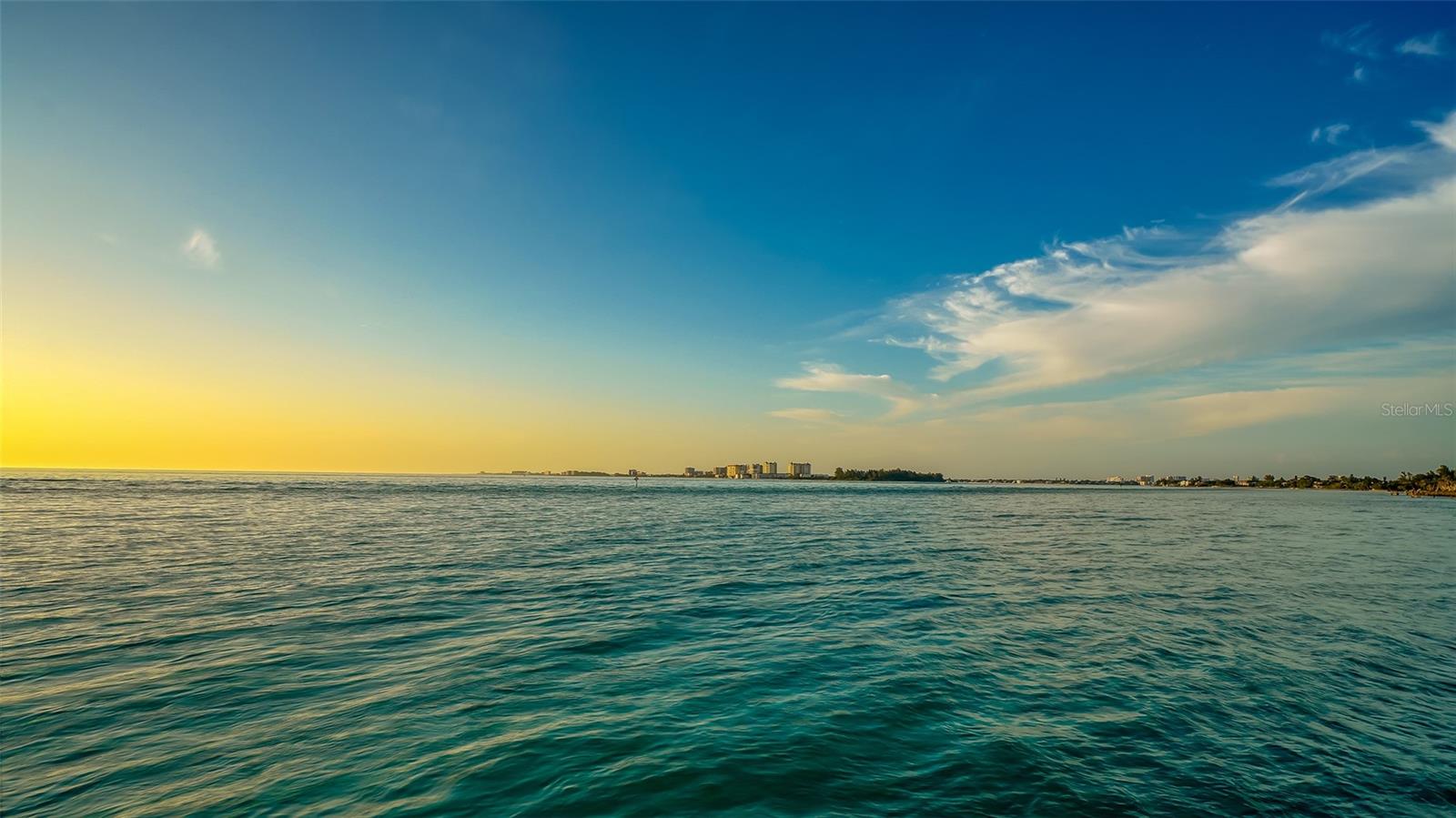 SIESTA TOWERS - Residential Lease