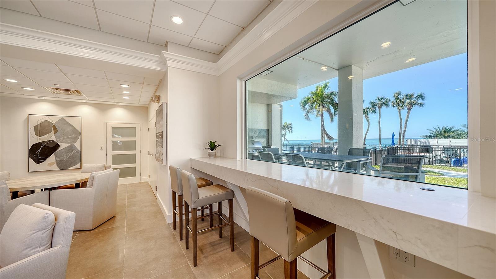 SIESTA TOWERS - Residential Lease