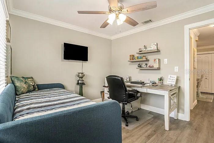 EAGLESWOOD CONDO - Residential