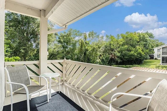 EAGLESWOOD CONDO - Residential