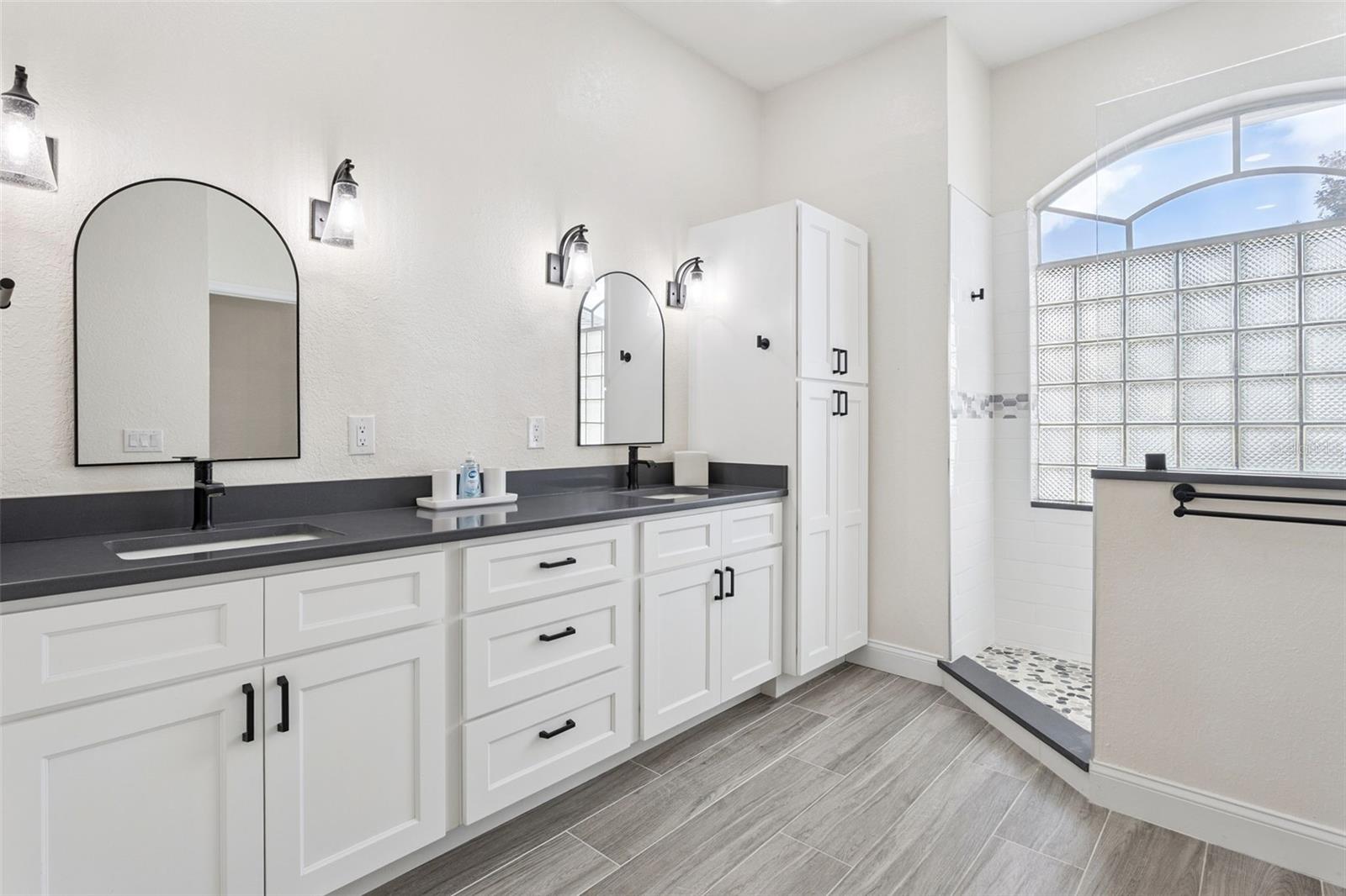 HUNTINGTON HILLS PH 05 - Residential