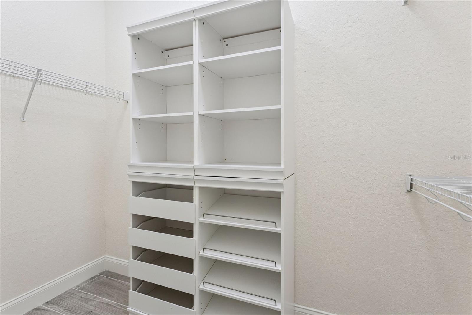 HUNTINGTON HILLS PH 05 - Residential