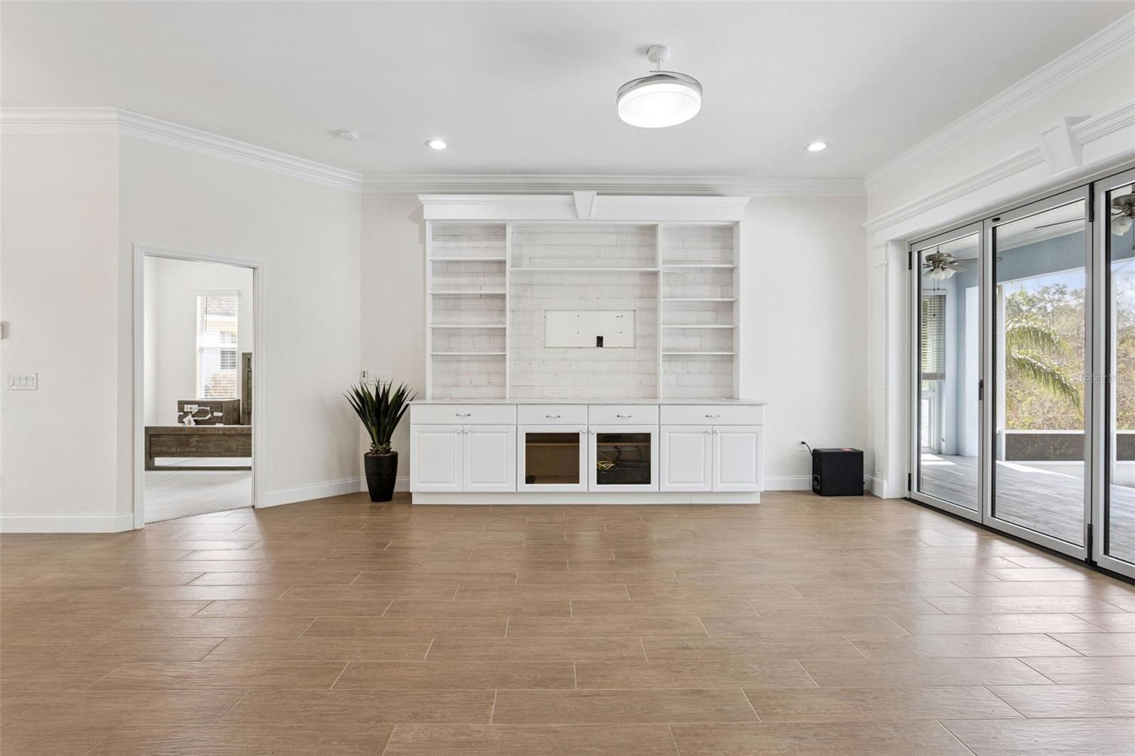 HUNTINGTON HILLS PH 05 - Residential