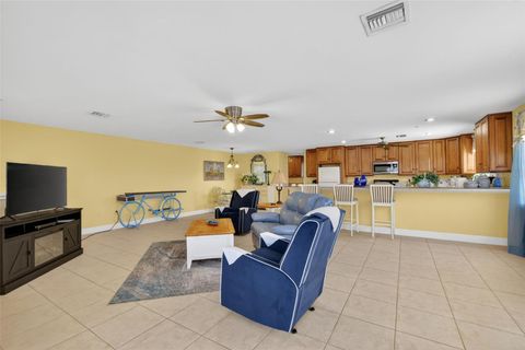 Tiny photo for 17269 SE 260th Avenue Road, Umatilla, FL 32784 (MLS # G5112952)