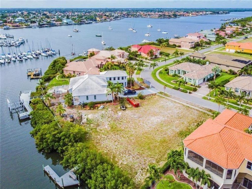 Photo of 6451 Rubia Circle, Apollo Beach, FL 33572 (MLS # TB8405711)