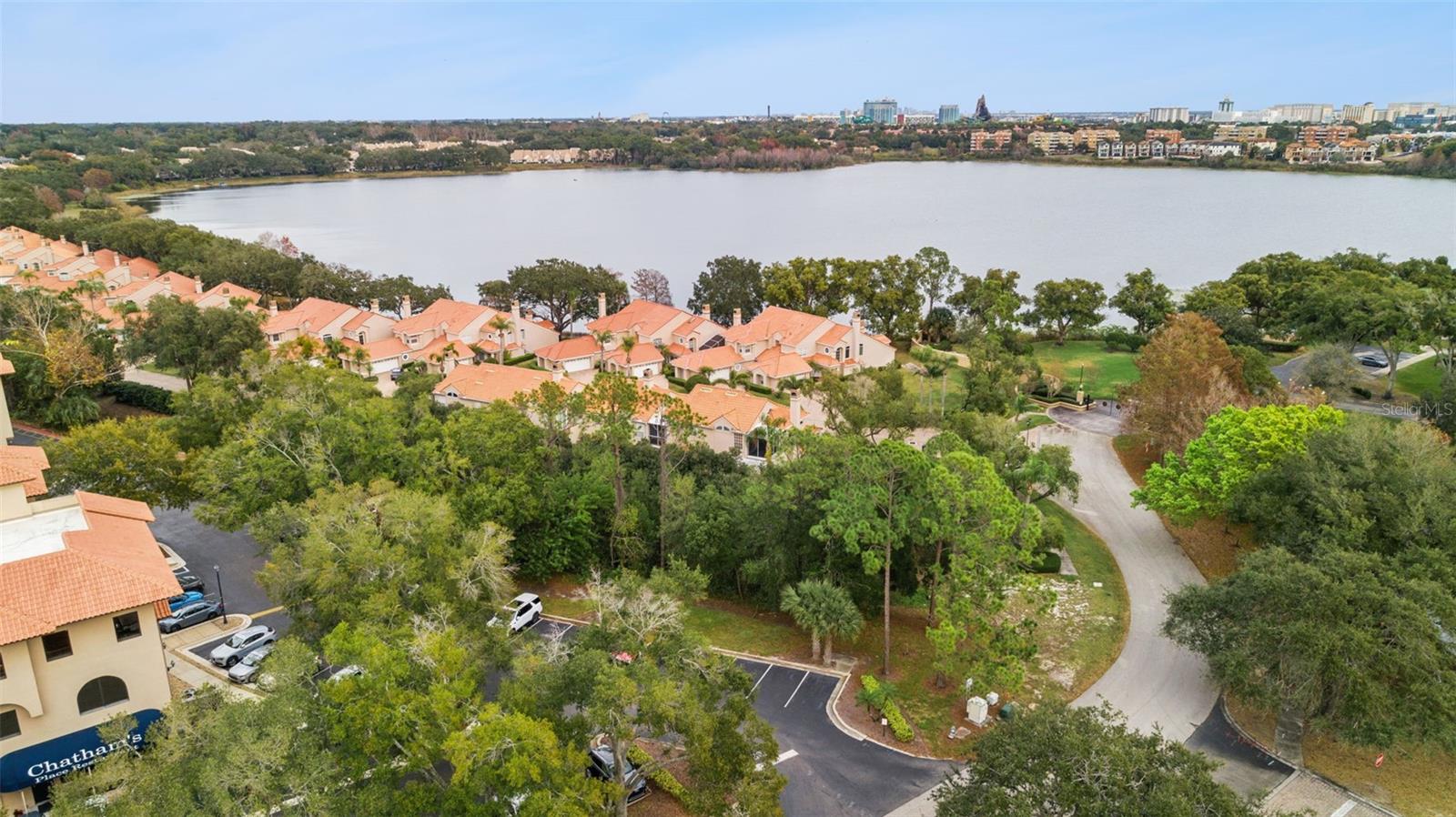 SOMERSET SHORES - Residential