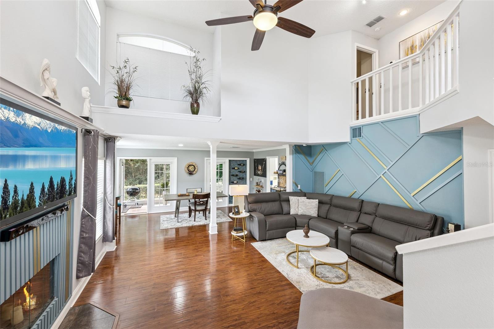 SOMERSET SHORES - Residential