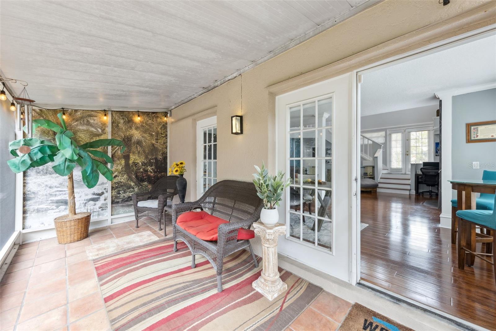 SOMERSET SHORES - Residential