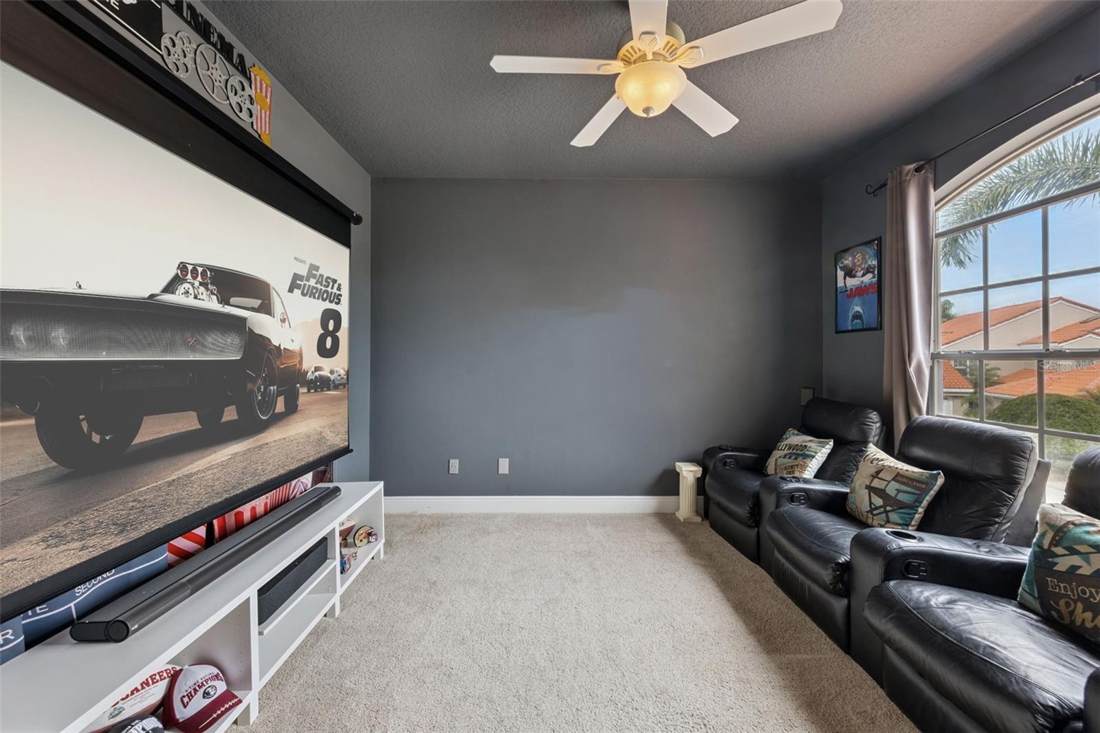 SOMERSET SHORES - Residential