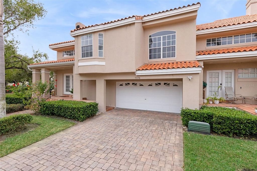 Photo of 7578 Somerset Shores Court, Orlando, FL 32819 (MLS # O6374026)