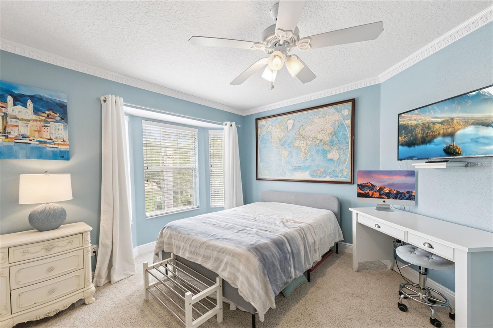 SOMERSET SHORES - Residential