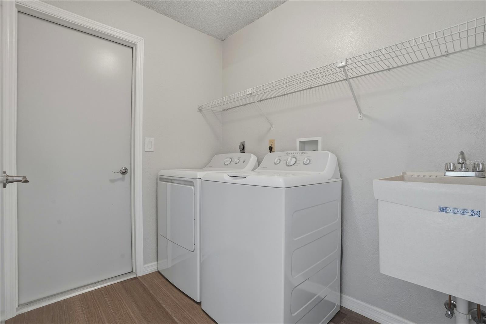 SHADOW LAKES - Residential