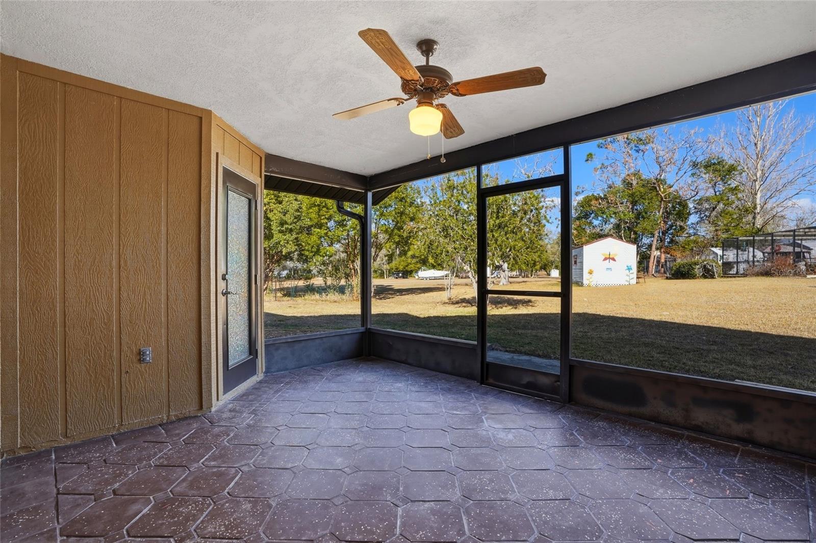 SHADOW LAKES - Residential