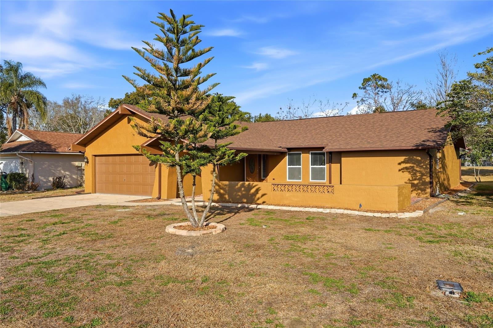 SHADOW LAKES - Residential