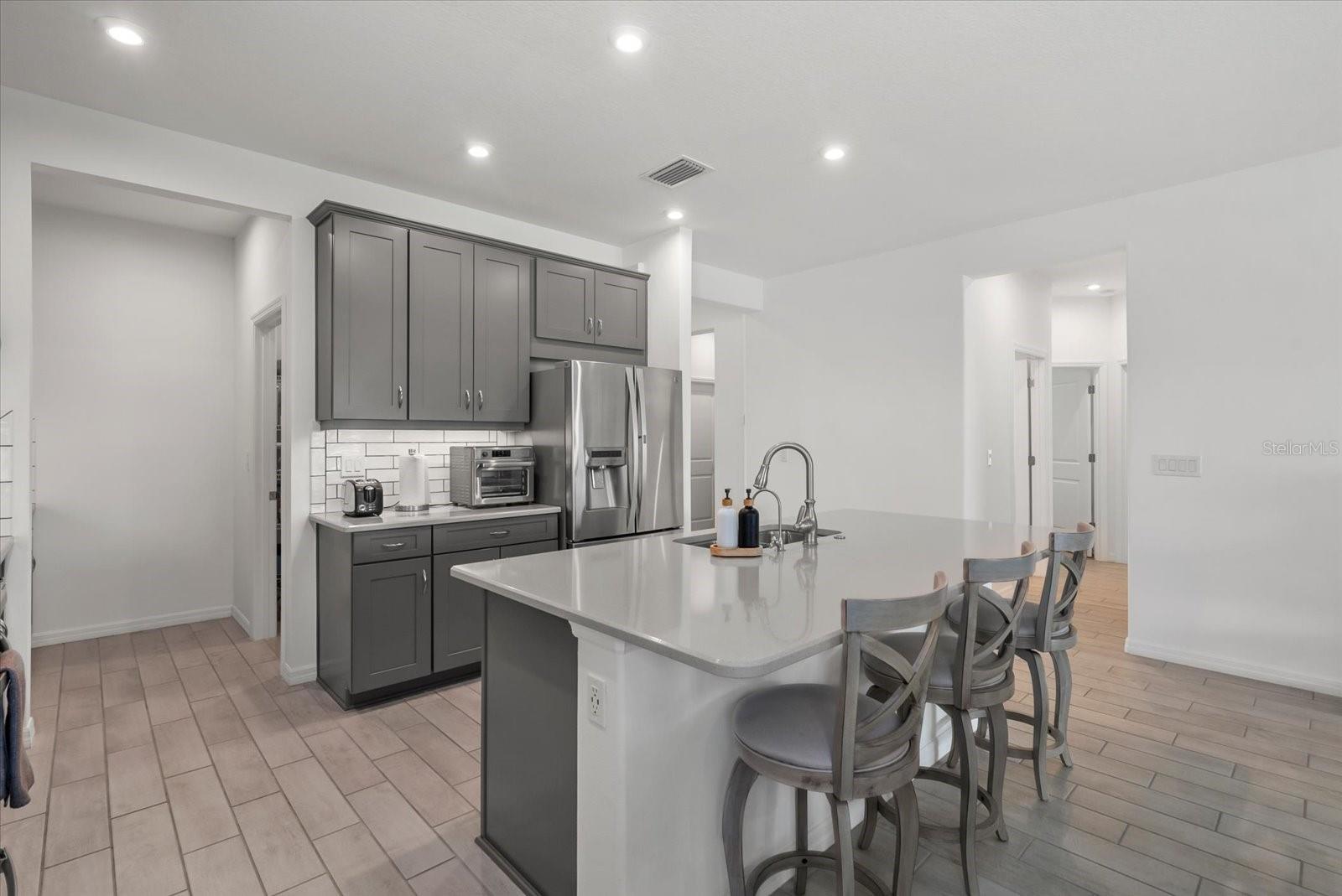 LT RANCH NBRHD ONE - Residential Lease