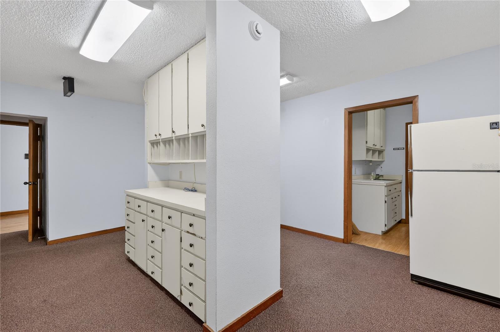 LEESBURG N C LEE ESTATE - Commercial Lease