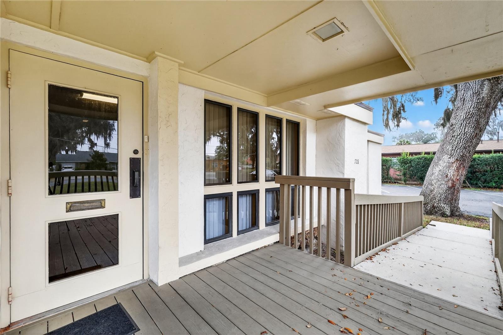 LEESBURG N C LEE ESTATE - Commercial Lease