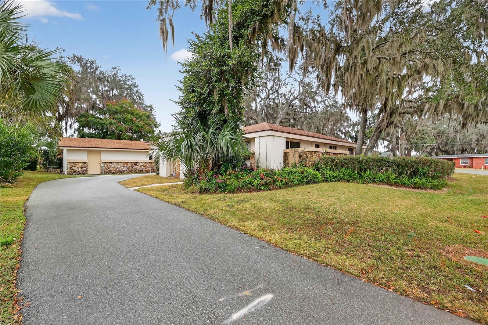 LEESBURG N C LEE ESTATE - Commercial Lease