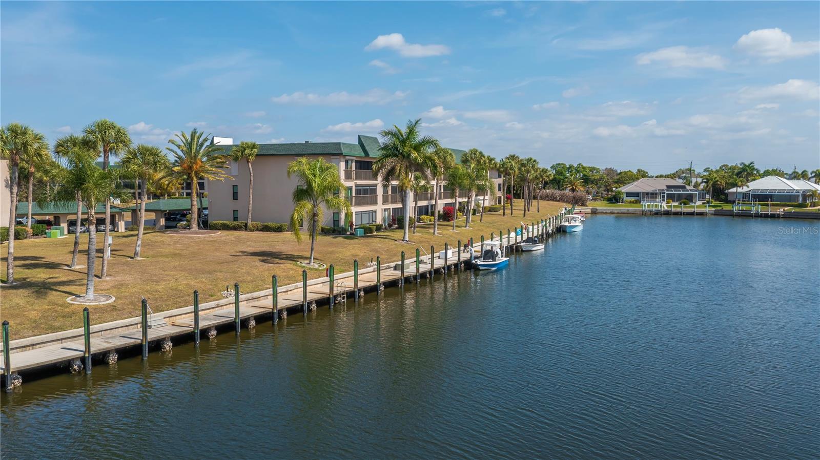 BANYAN POINT PH 02 - Residential