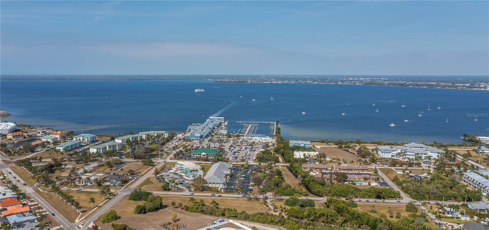 BANYAN POINT PH 02 - Residential