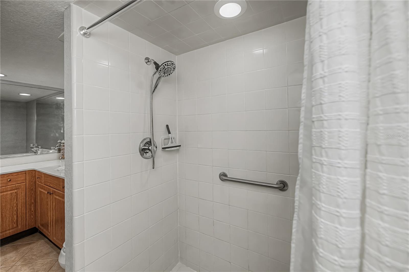 BANYAN POINT PH 02 - Residential