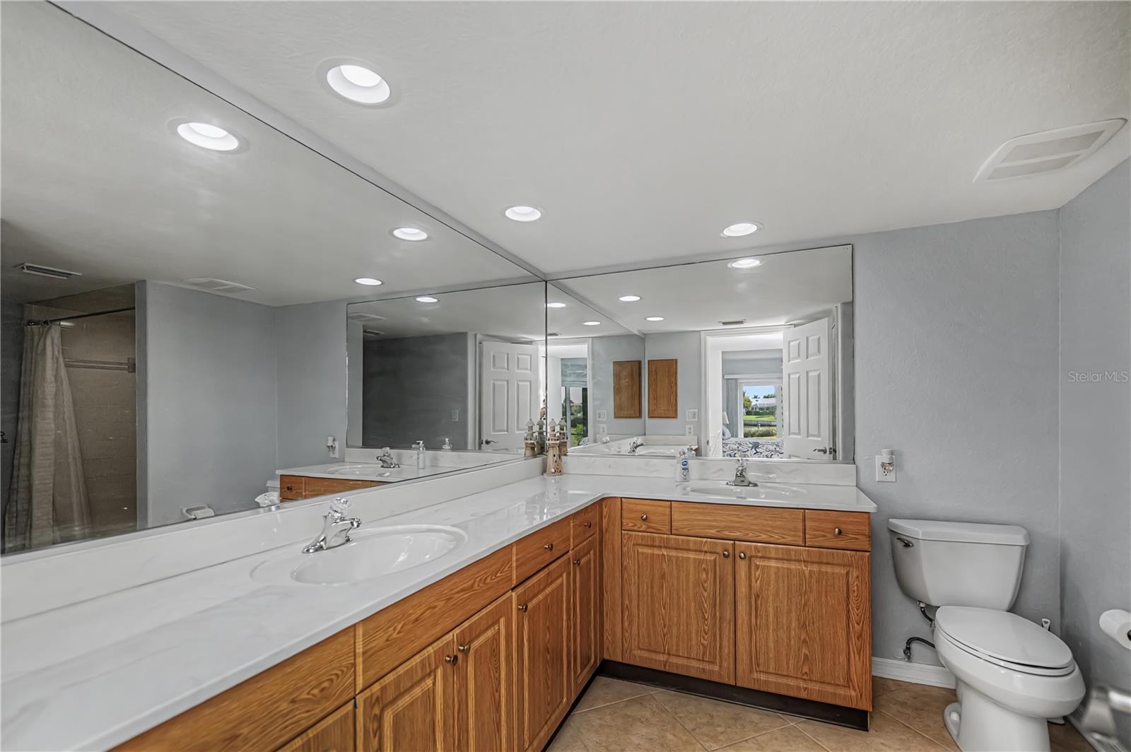 BANYAN POINT PH 02 - Residential