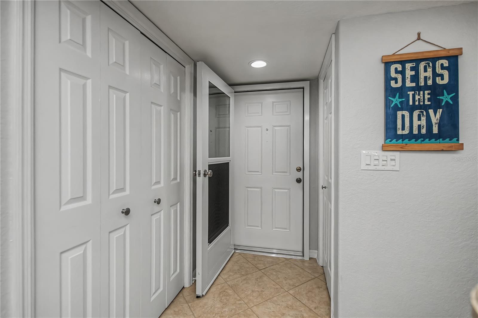 BANYAN POINT PH 02 - Residential