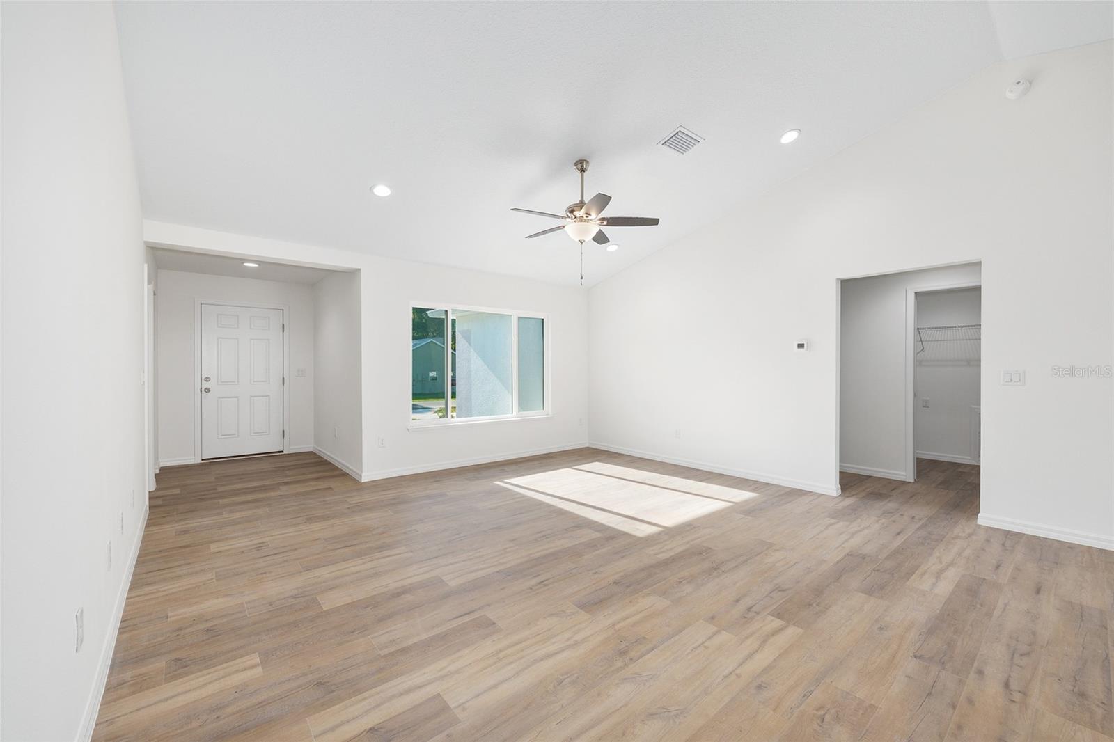 TRAILS E - Residential