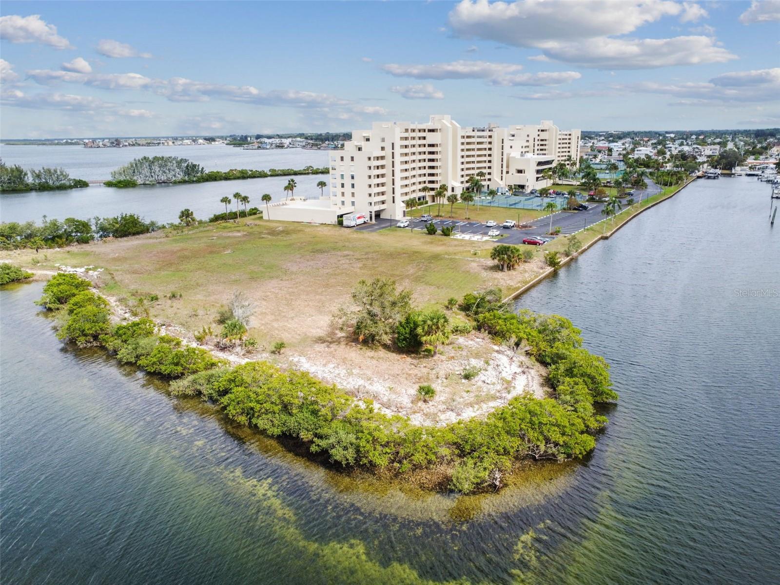 GULF ISLAND BEACH & TENNIS CLUB 02 - Residential